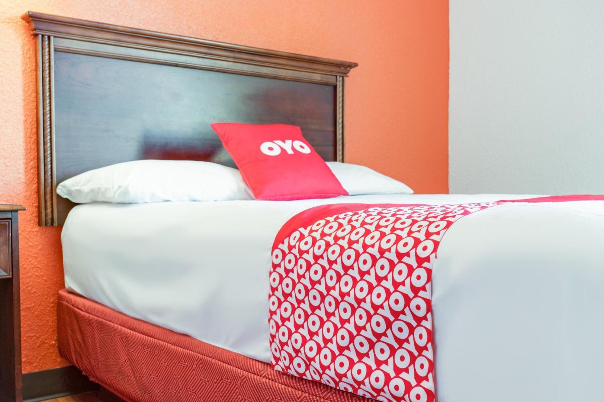 Oyo Mona Hotel